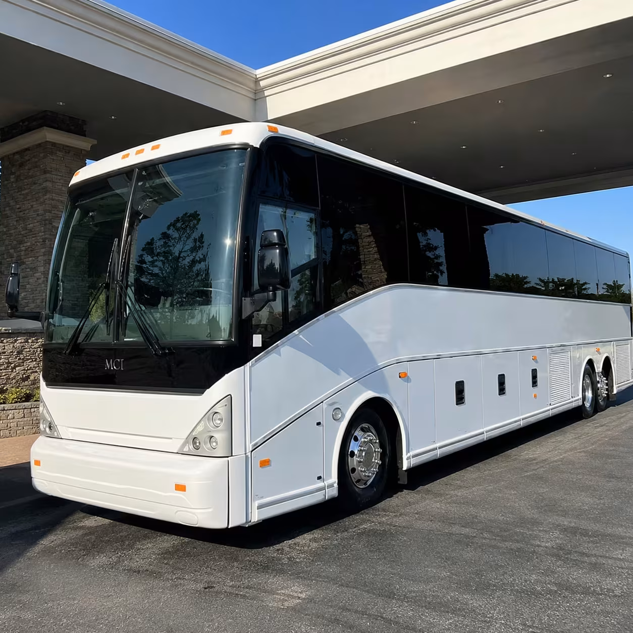 hotel airport shuttle buses for garden grove groups